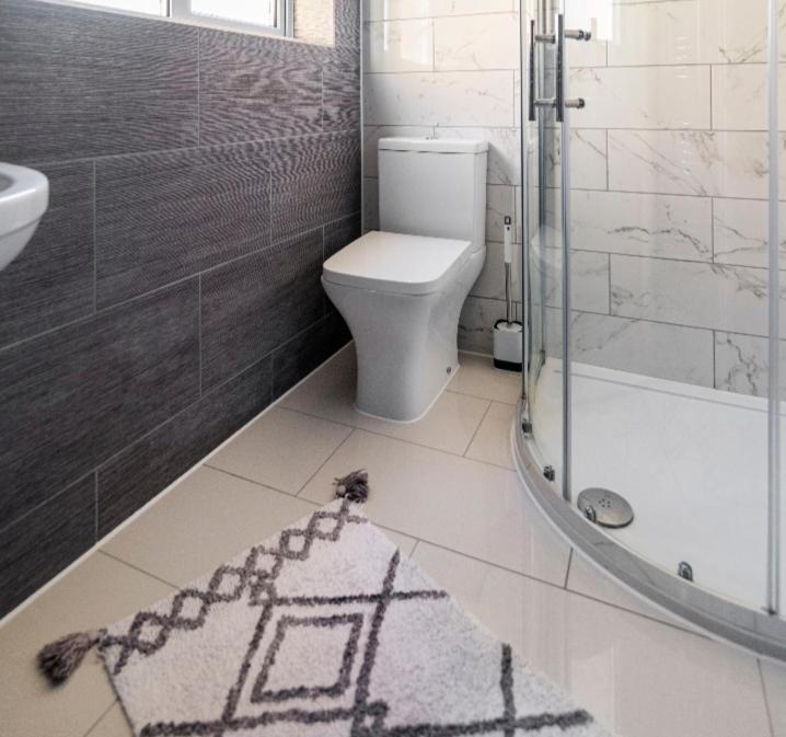 Luxury House 4 Ensuite Bedrooms, Free Parking ,Wifi Оксфорд Екстер'єр фото
