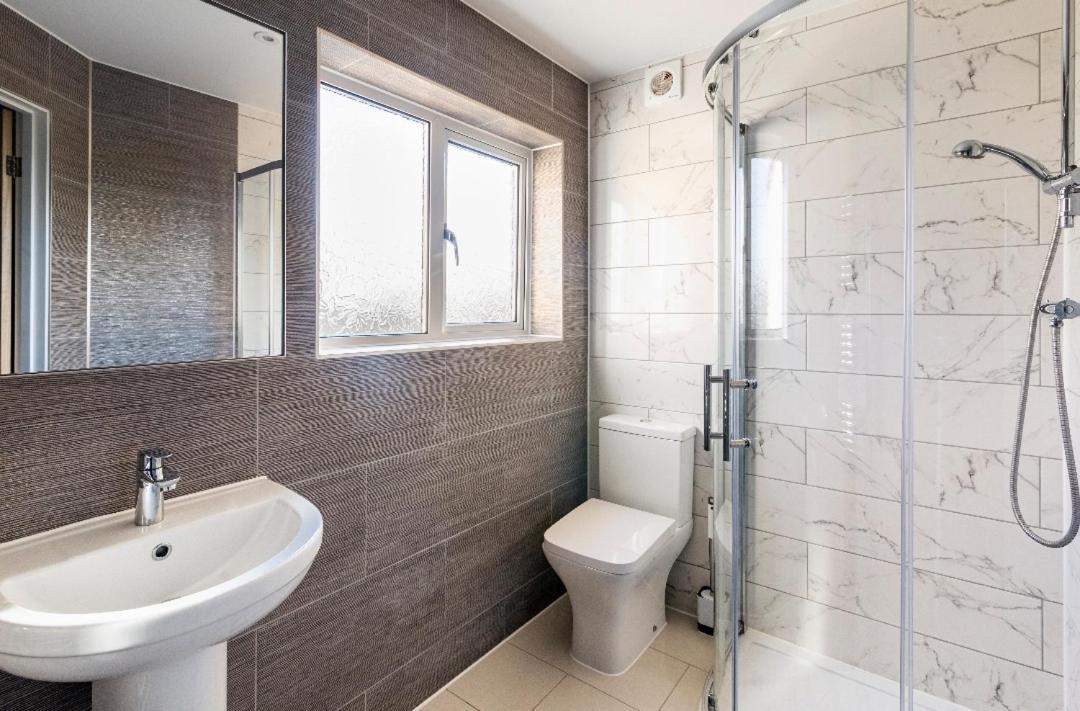 Luxury House 4 Ensuite Bedrooms, Free Parking ,Wifi Оксфорд Екстер'єр фото