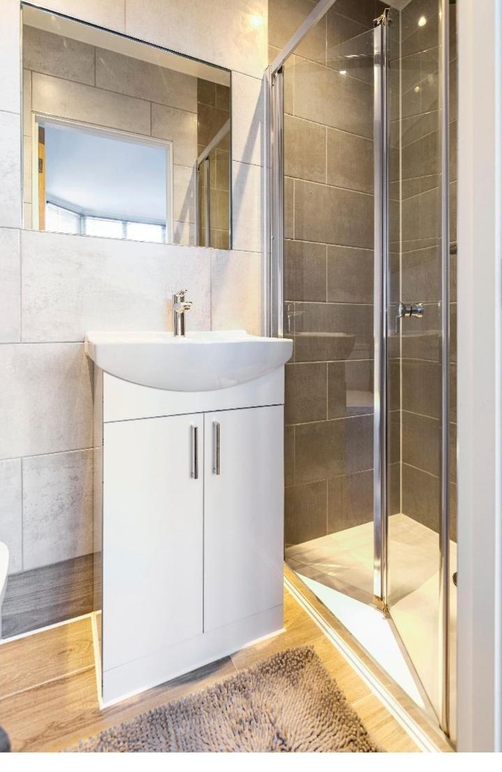 Luxury House 4 Ensuite Bedrooms, Free Parking ,Wifi Оксфорд Екстер'єр фото